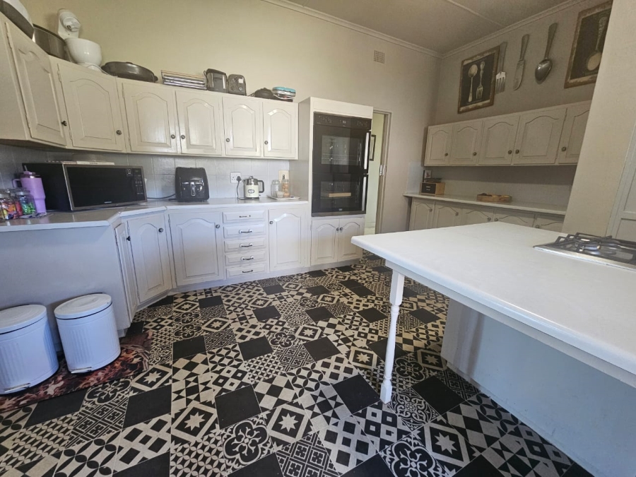 4 Bedroom Property for Sale in Riversdale Rural Western Cape